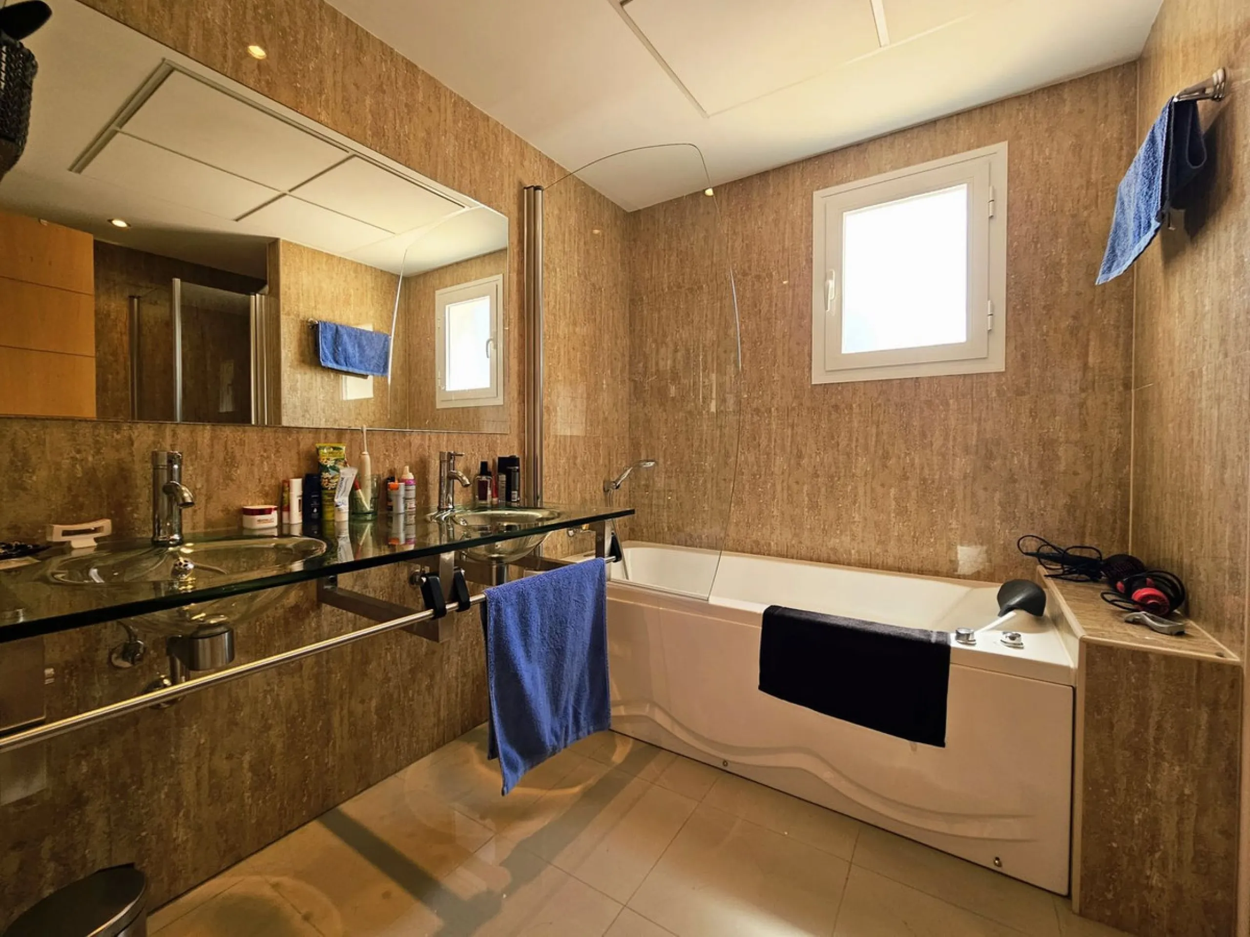 Beautiful Duplex Apartment in Excellent Condition – Fully Furnished, with Terrace and Parking