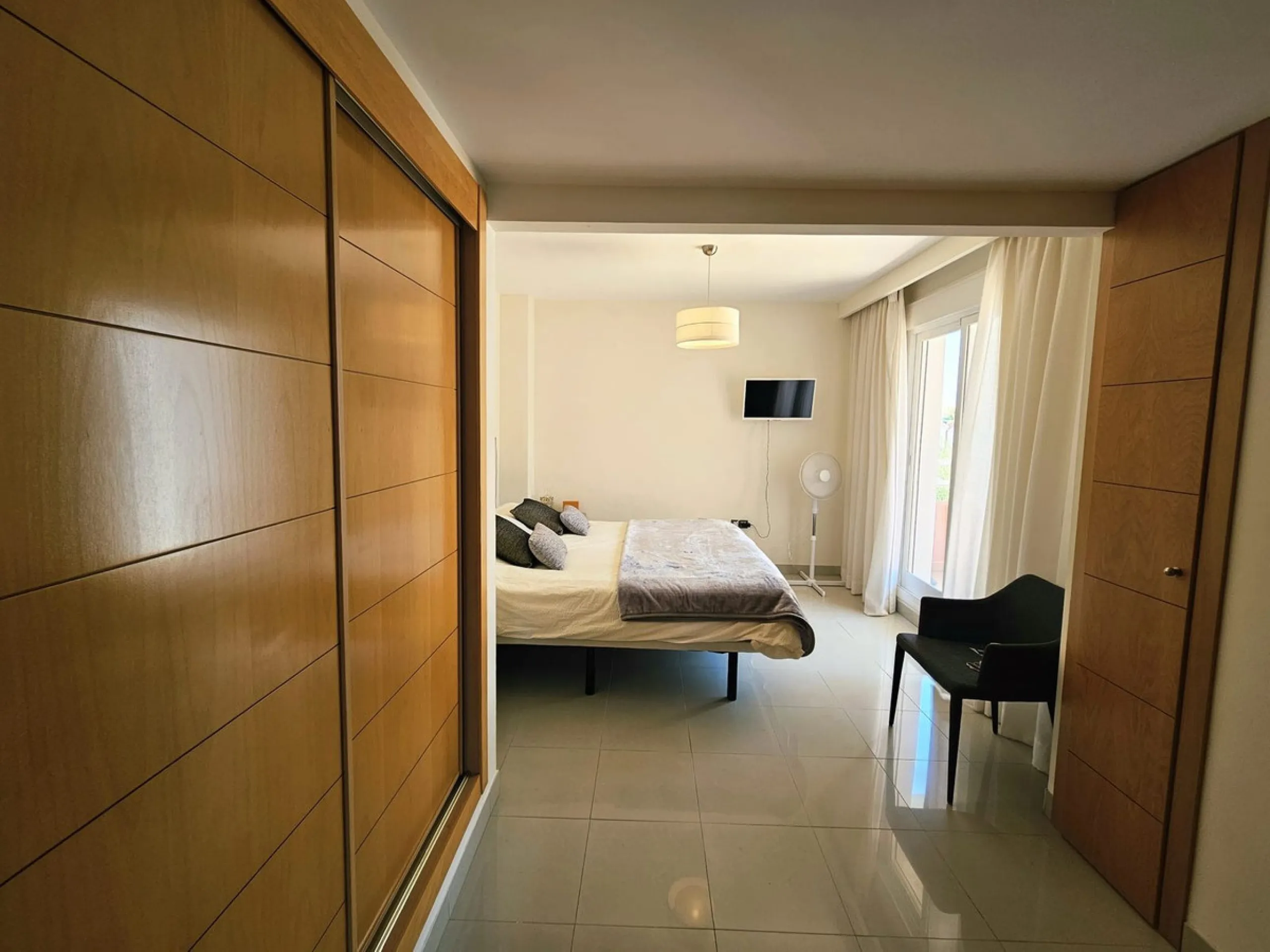 Beautiful Duplex Apartment in Excellent Condition – Fully Furnished, with Terrace and Parking