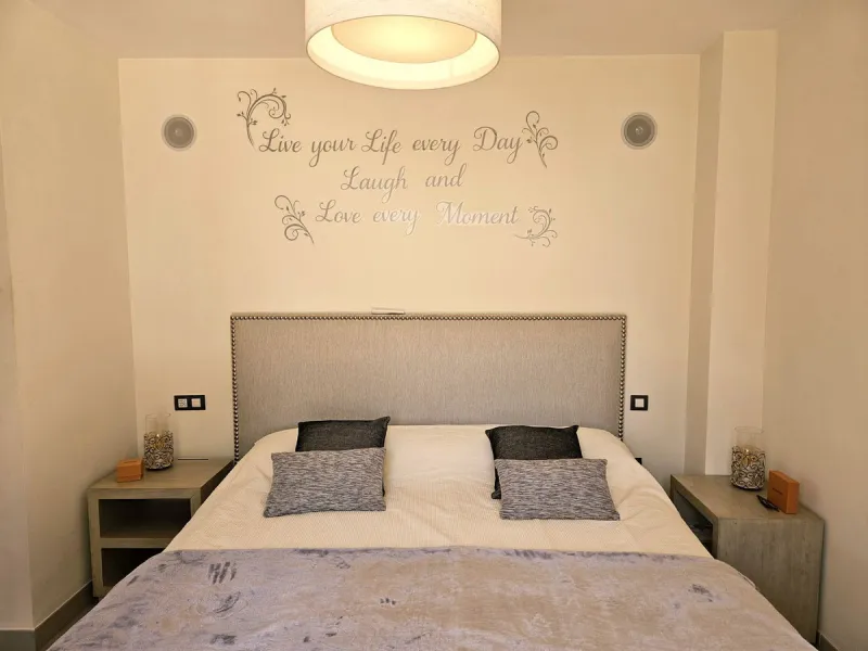 Beautiful Duplex Apartment in Excellent Condition – Fully Furnished, with Terrace and Parking