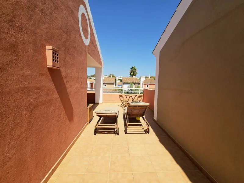 Beautiful Duplex Apartment in Excellent Condition – Fully Furnished, with Terrace and Parking
