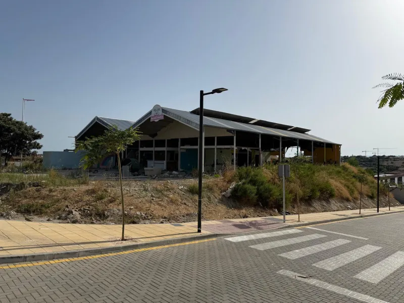Plot - Residential Plot в продаже в Estepona, Málaga. Площадь дома 1127 м². Площадь участка 2000 м²