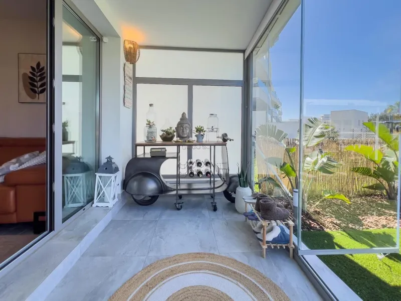 Апартамент нижний этаж, El Chaparral, Costa del Sol