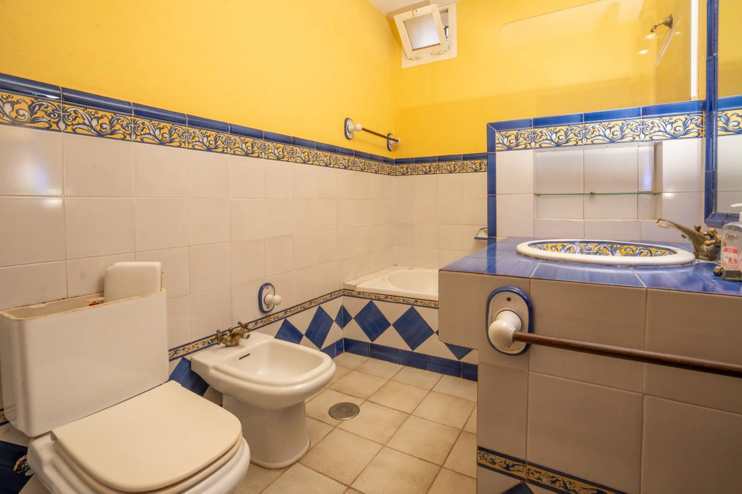 House - Townhouse в продаже в Mijas, Málaga. В доме 3 спален и 2 ванных комнат. Площадь дома 111 м²
