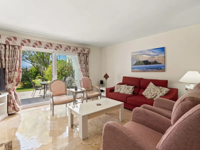 Townhouse located in a small Andalucian pueblo style community in Nueva Atalaya. The property is situated in a quiet cul de sac close to all local amenities, shopping centre, schools and golf. The community boasts a large swimming pool and park sized land