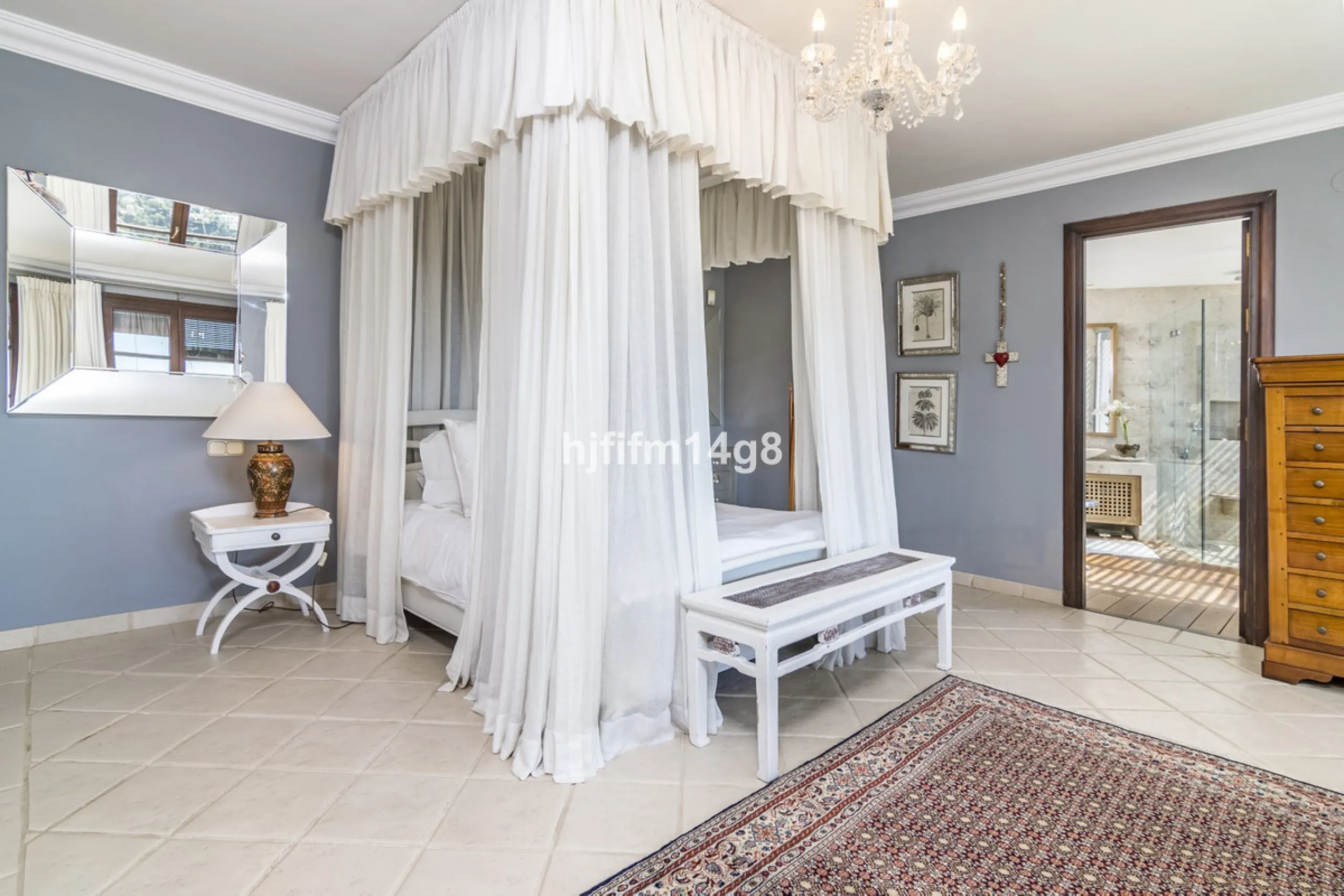 House - Townhouse в продаже в Benahavís, Málaga. В доме 3 спален и 3 ванных комнат. Площадь дома 167 м²