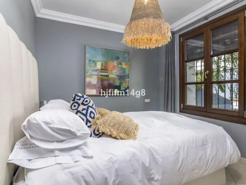House - Townhouse в продаже в Benahavís, Málaga. В доме 3 спален и 3 ванных комнат. Площадь дома 167 м²