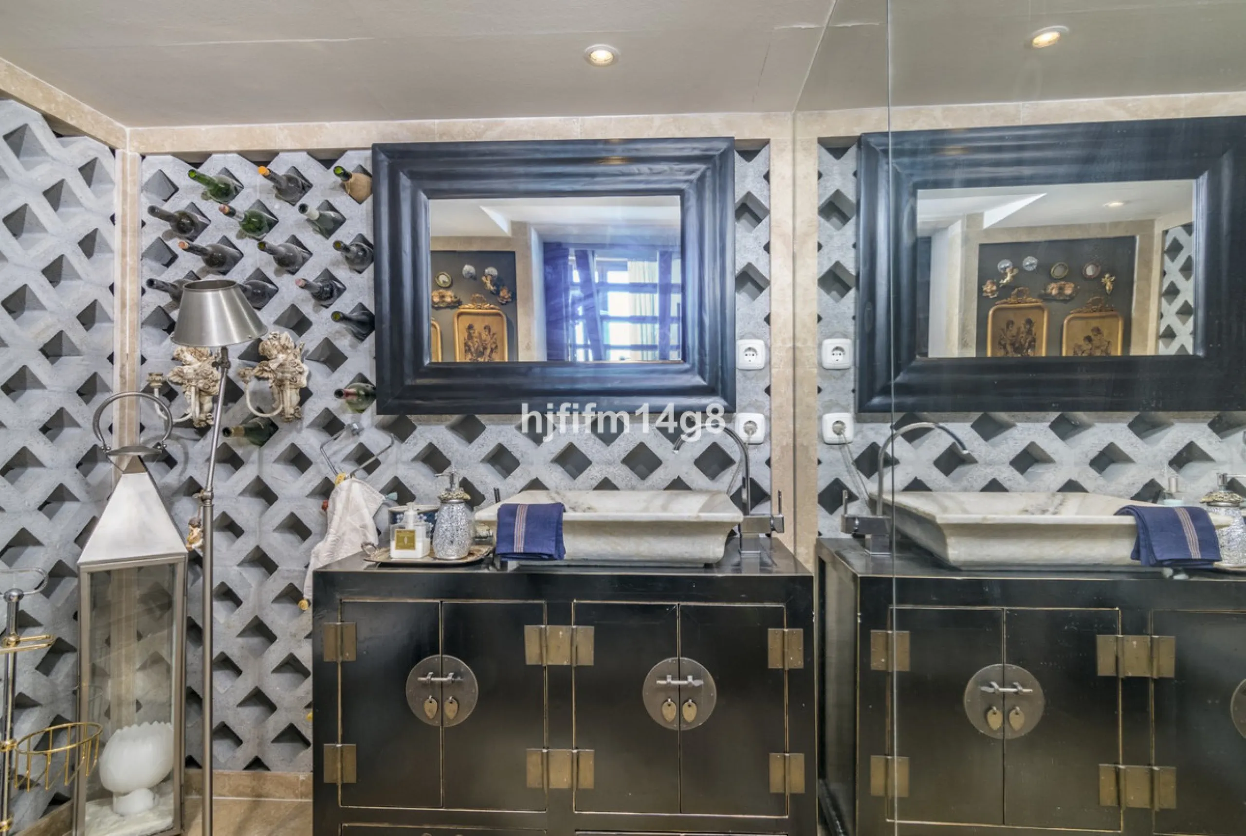 House - Townhouse в продаже в Benahavís, Málaga. В доме 3 спален и 3 ванных комнат. Площадь дома 167 м²