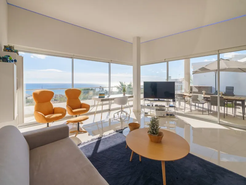 Welcome to the best penthouse in the prestigious community The Hill Collection (1) in Reserva del Higueron!