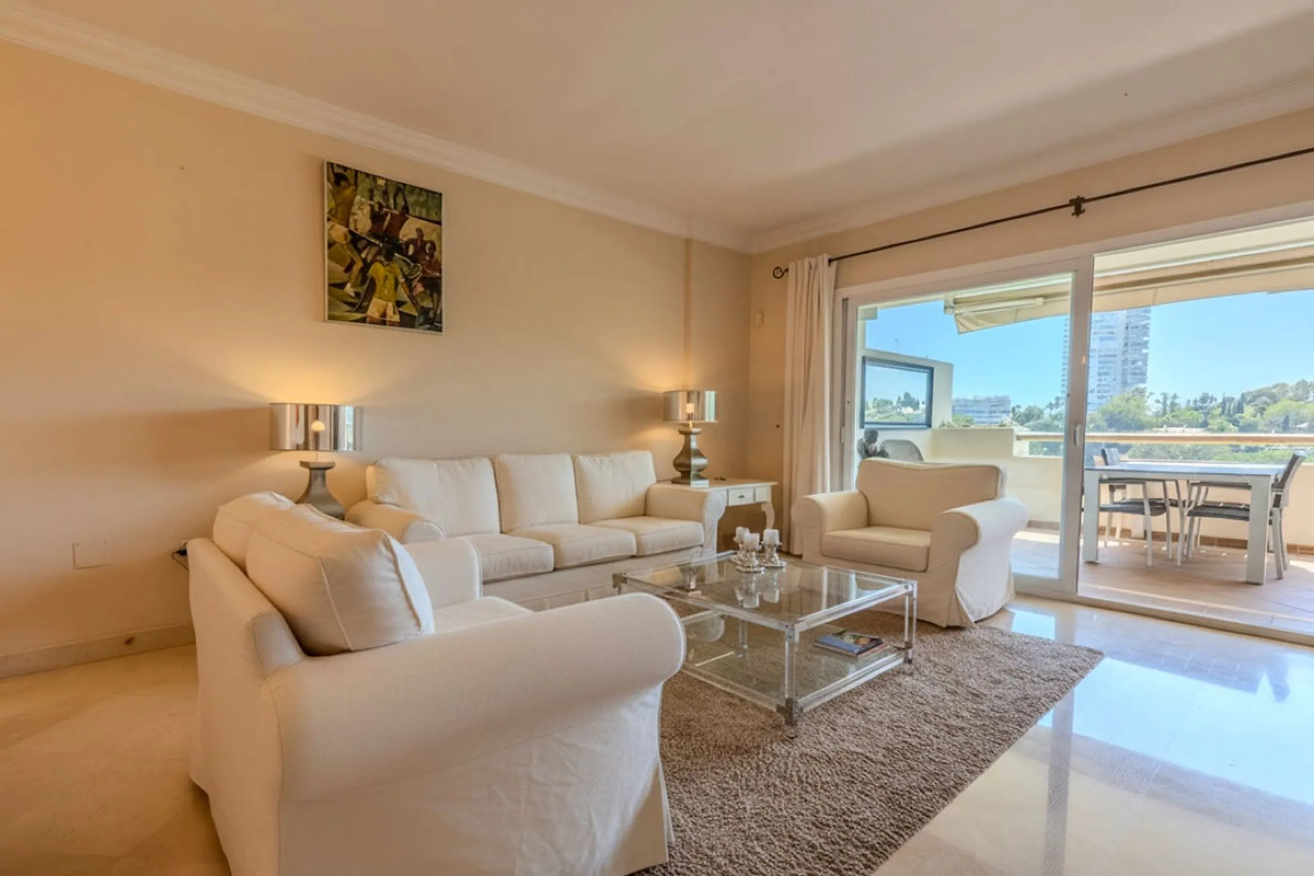 Very nice property with 3 big bedrooms and 2 bathrooms (+ separated guest toilet) for sale in ALBATROS at Golf Rio Real.