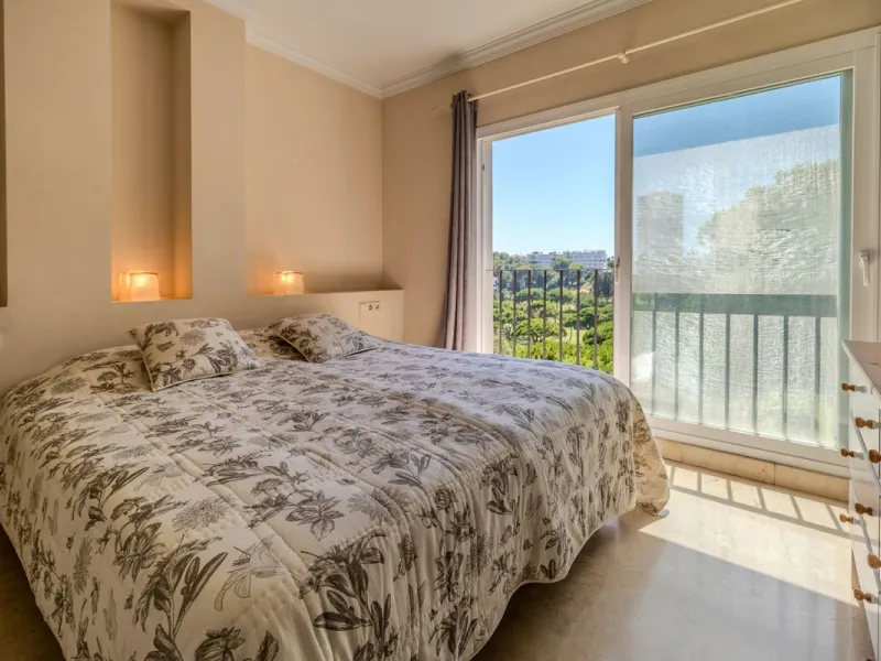 Very nice property with 3 big bedrooms and 2 bathrooms (+ separated guest toilet) for sale in ALBATROS at Golf Rio Real.