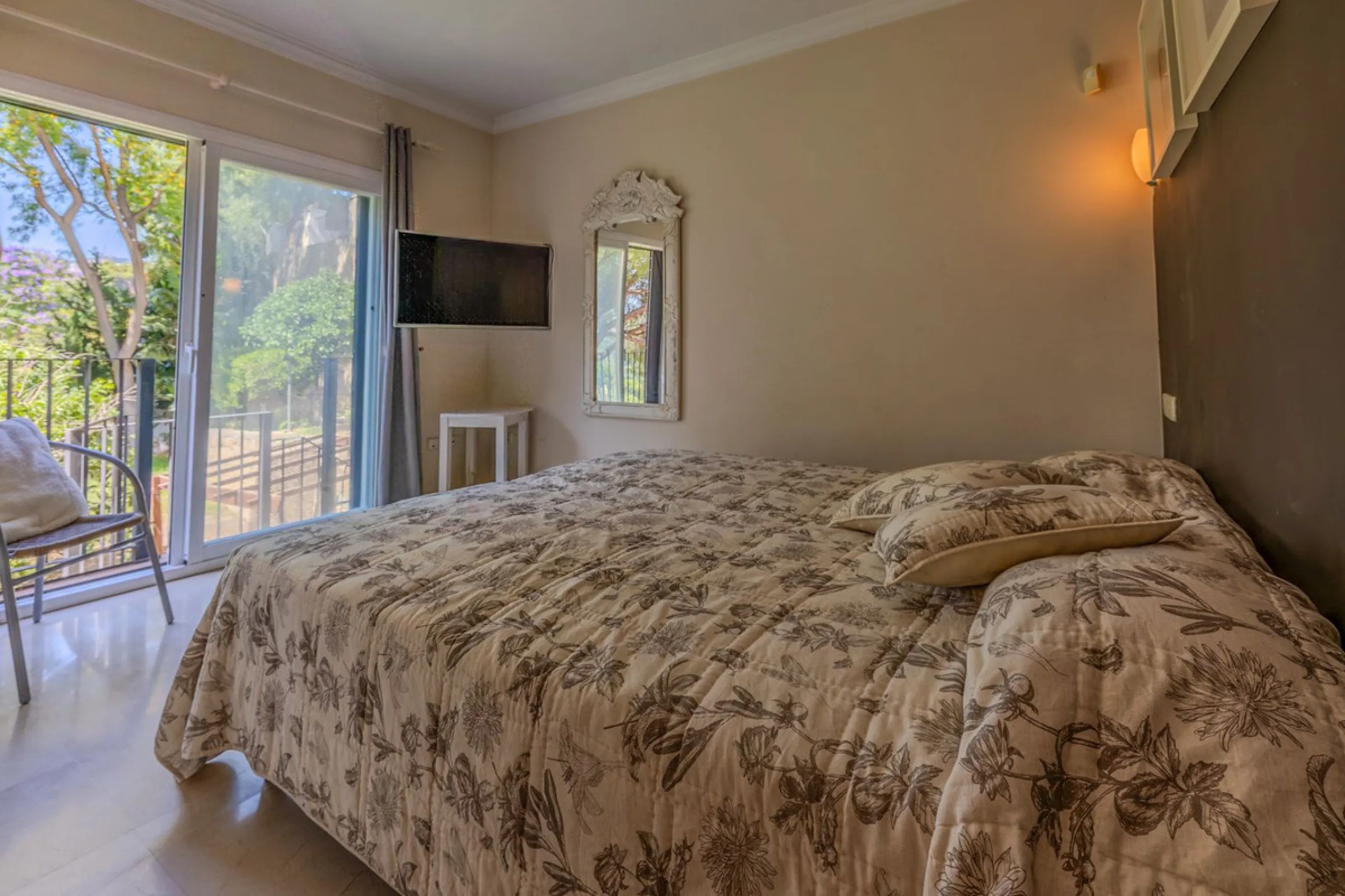 Very nice property with 3 big bedrooms and 2 bathrooms (+ separated guest toilet) for sale in ALBATROS at Golf Rio Real.