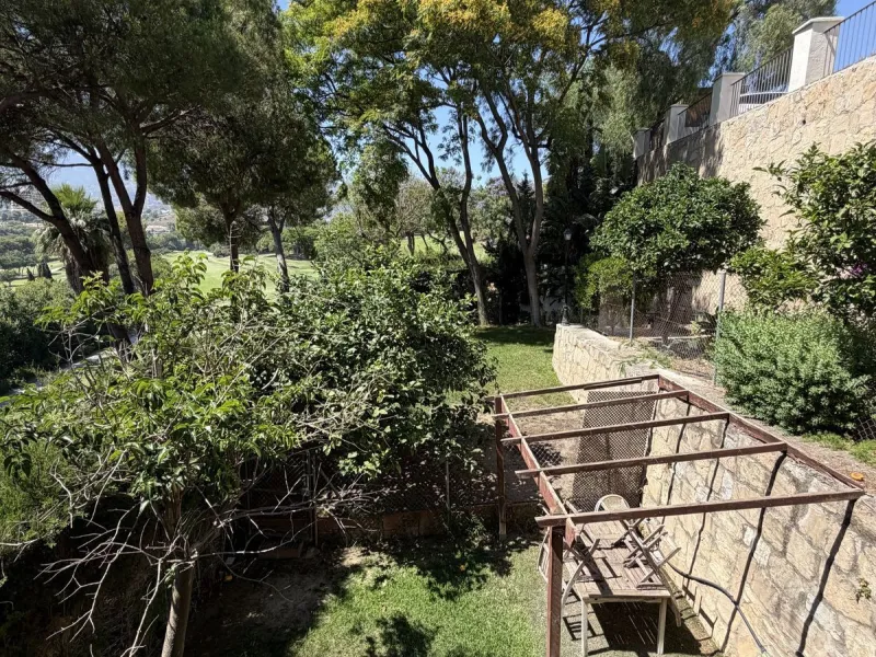 Very nice property with 3 big bedrooms and 2 bathrooms (+ separated guest toilet) for sale in ALBATROS at Golf Rio Real.