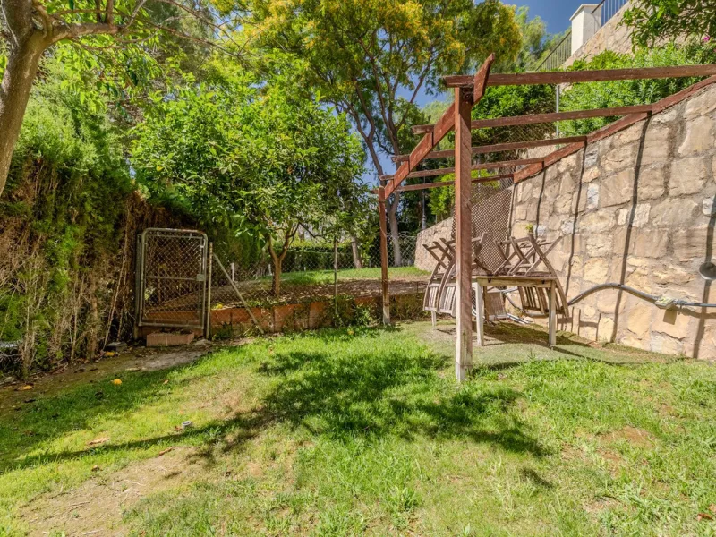 Very nice property with 3 big bedrooms and 2 bathrooms (+ separated guest toilet) for sale in ALBATROS at Golf Rio Real.
