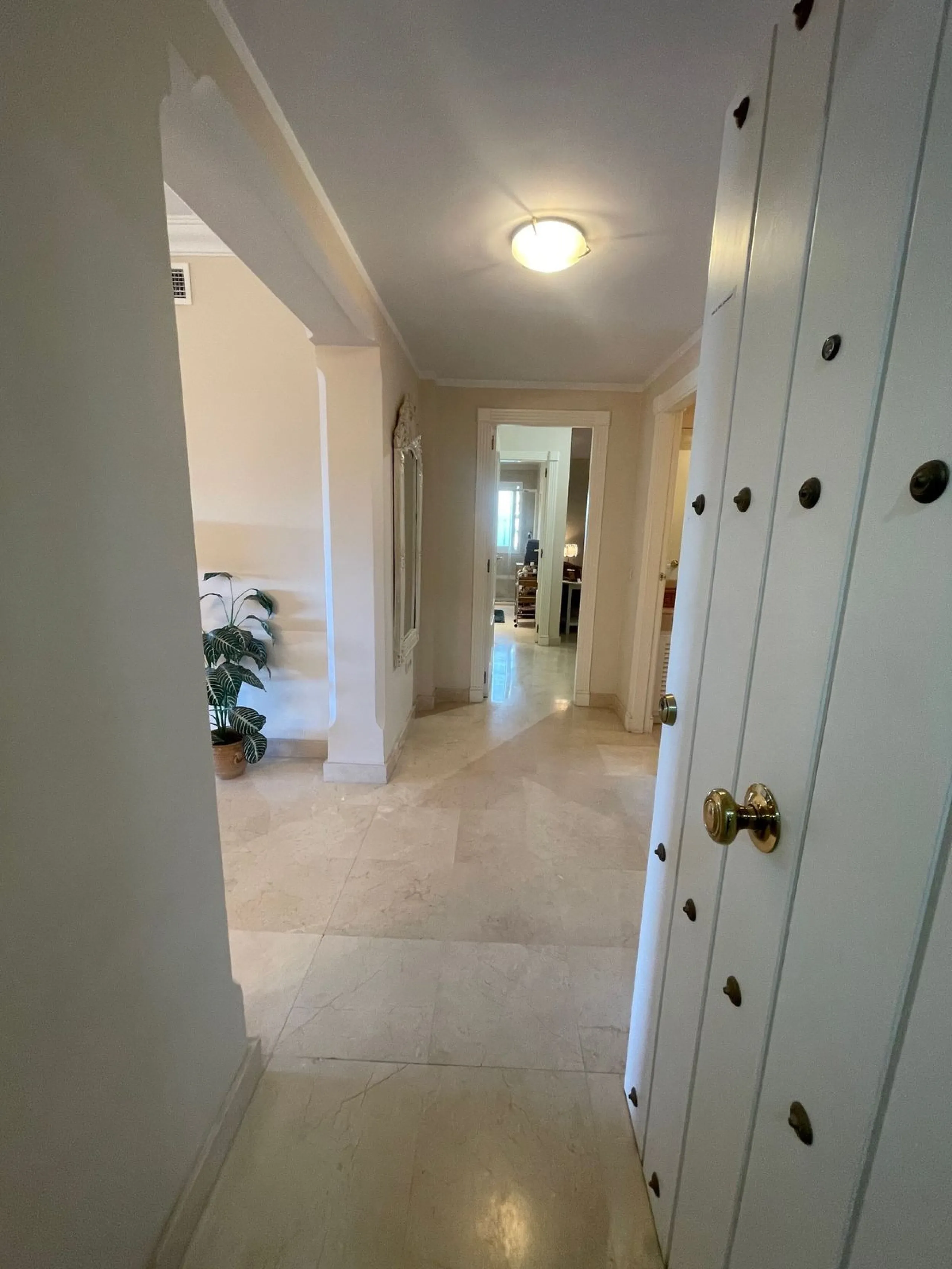 Very nice property with 3 big bedrooms and 2 bathrooms (+ separated guest toilet) for sale in ALBATROS at Golf Rio Real.
