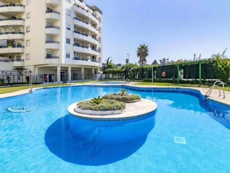 Apartment - Middle Floor Apartment в продаже в Marbella, Málaga. В доме 1 спален и 1 ванных комнат. Площадь дома 57 м²