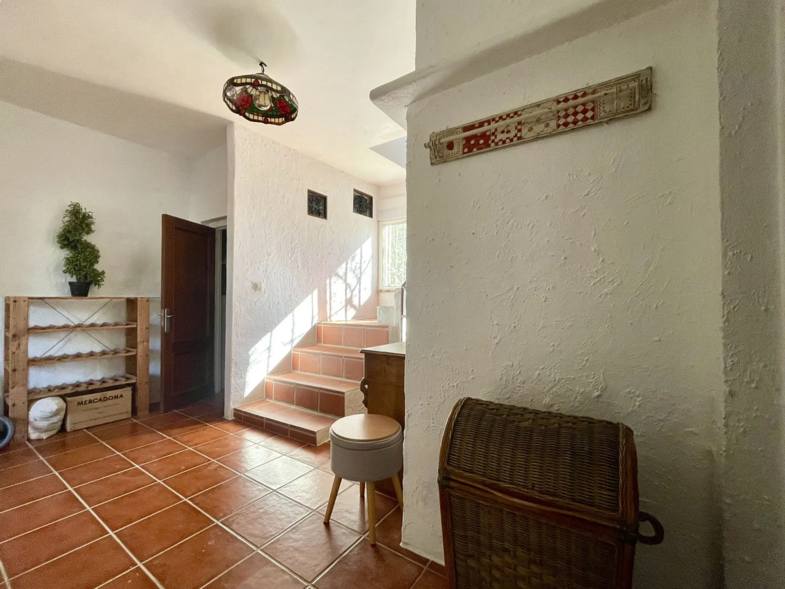 Unique Lakefront Retreat in Istan – Direct Access to the Lake & Panoramic Views