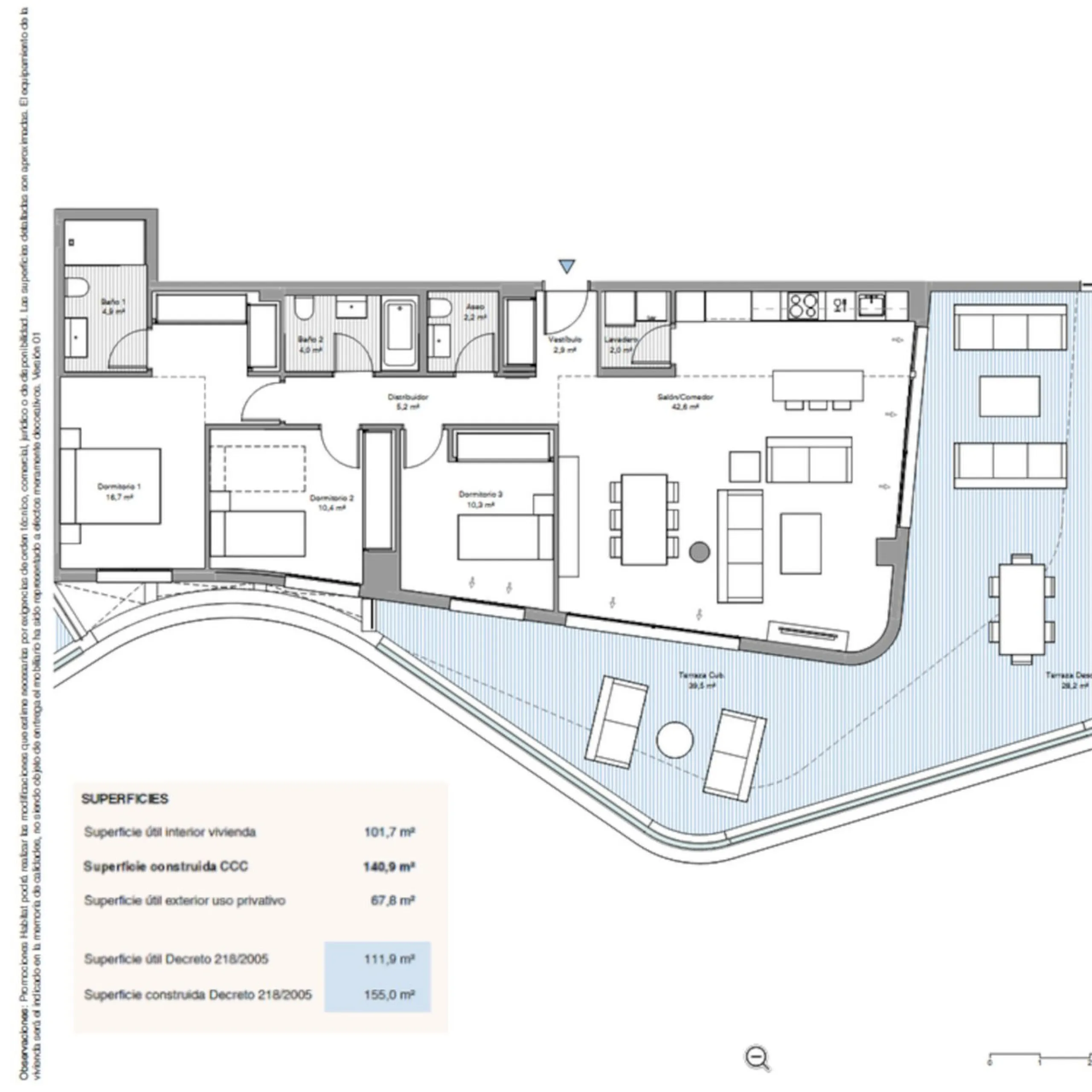 Living by the sea becomes a reality in this beautiful 3-bedroom apartment for sale facing the beach in Torremolinos (La Cizaña/Los Álamos). A unique enclave where daily life unfolds to the sound of the waves.