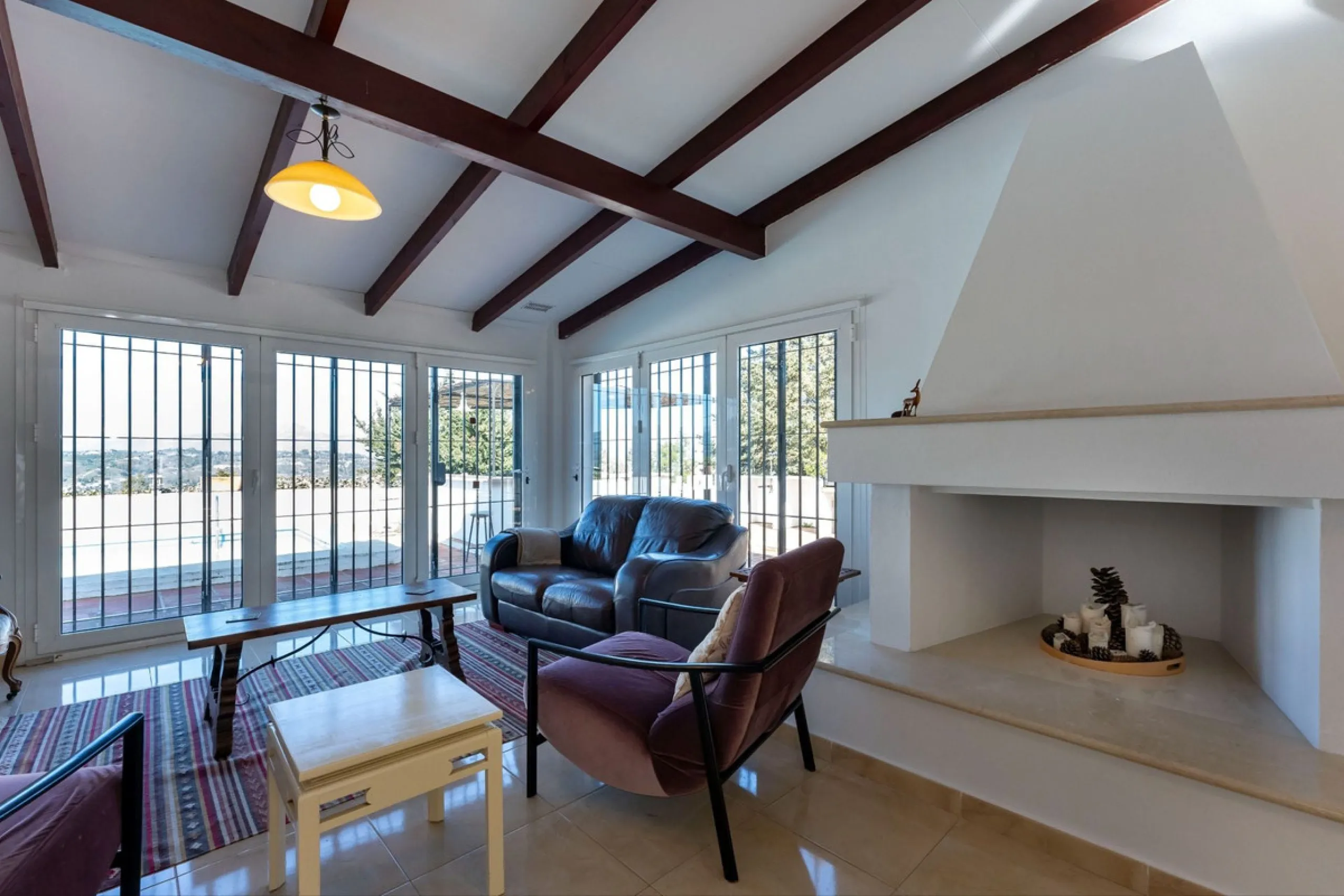5 bedroom main house, plus a 3 bedroom guest house, a studio/apartment, garage and 2 swimming pools!