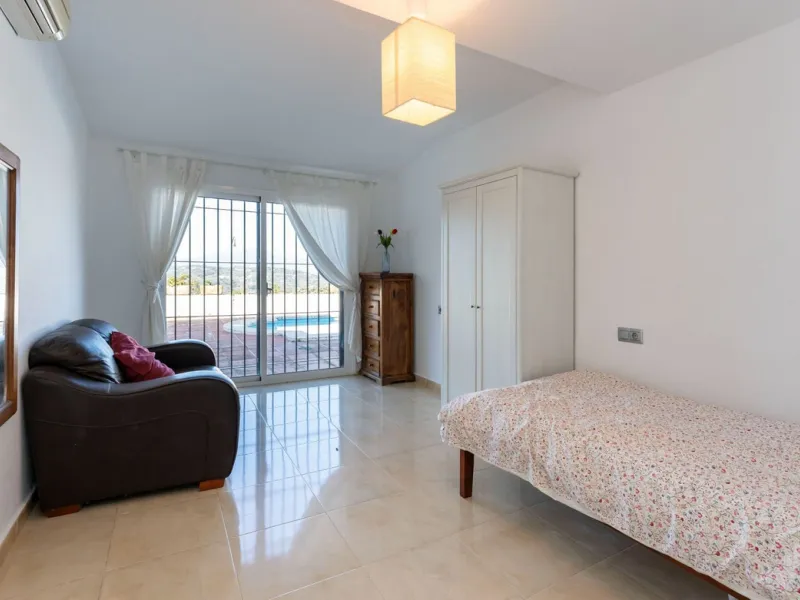 5 bedroom main house, plus a 3 bedroom guest house, a studio/apartment, garage and 2 swimming pools!