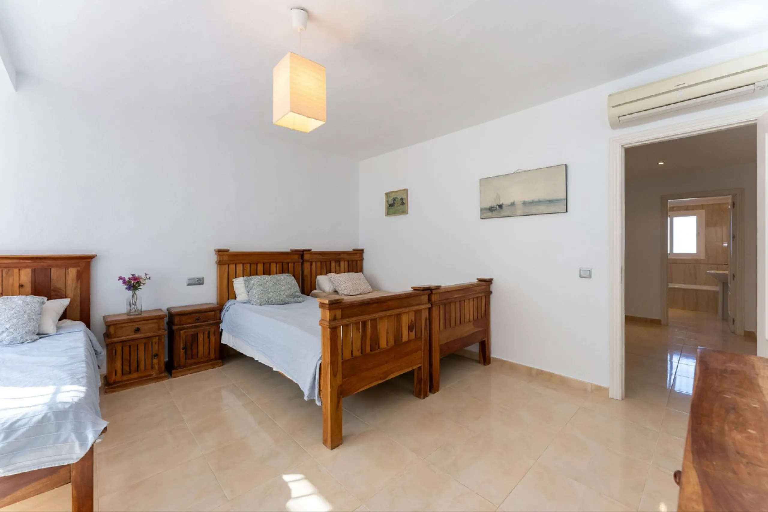 5 bedroom main house, plus a 3 bedroom guest house, a studio/apartment, garage and 2 swimming pools!