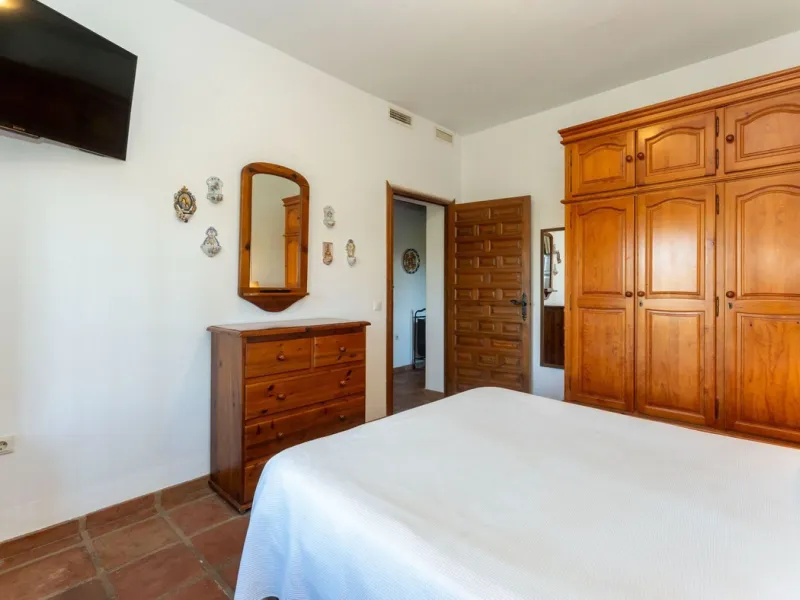 Experience the beauty of authentic Andalusian living with this stunning independent country house, beautifully restored in 2022 and perfectly positioned just a short drive from Alhaurín el Grande and Coín. Nestled on a fully fenced 12,074 m² plot, this fi