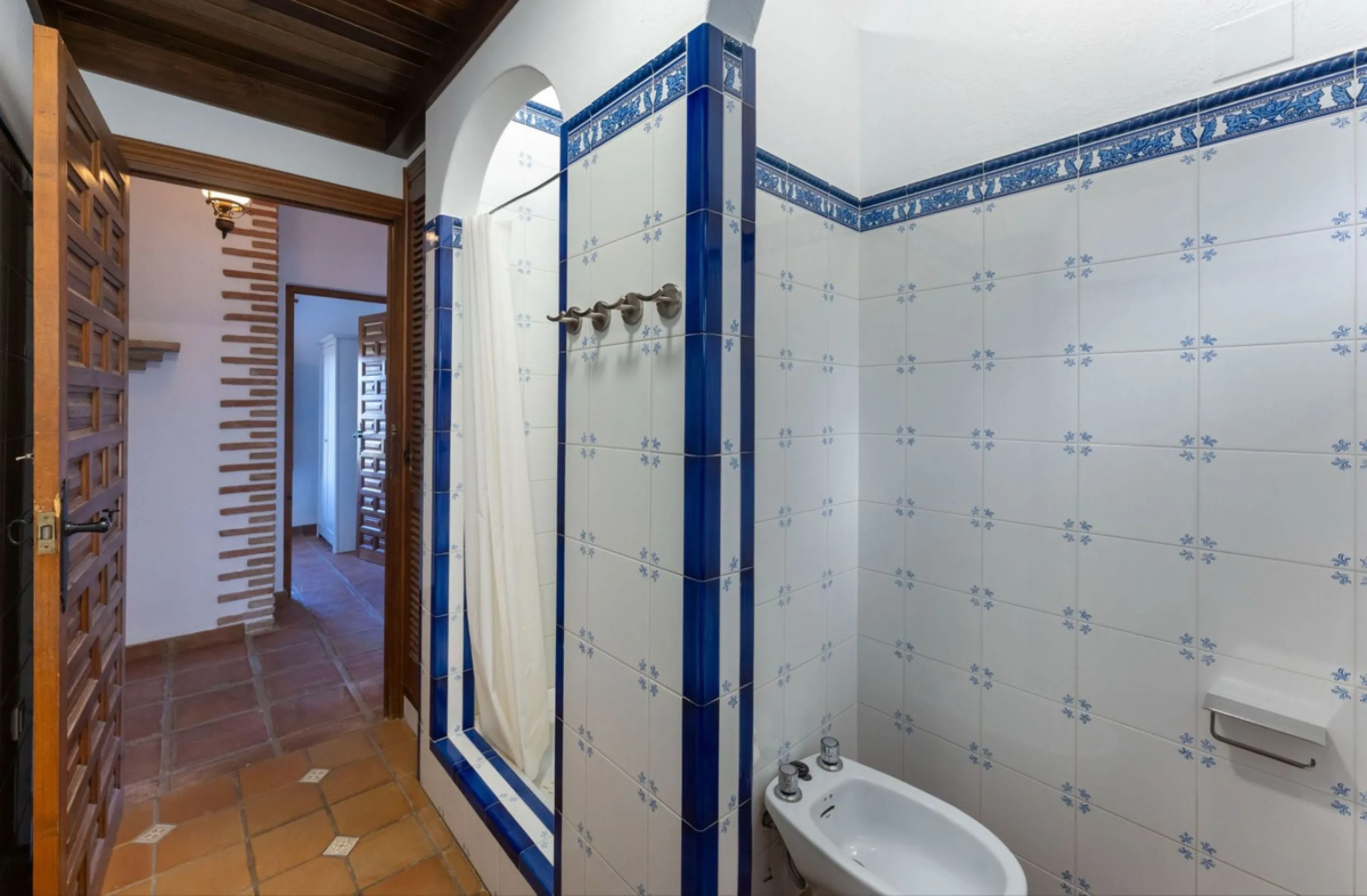 Experience the beauty of authentic Andalusian living with this stunning independent country house, beautifully restored in 2022 and perfectly positioned just a short drive from Alhaurín el Grande and Coín. Nestled on a fully fenced 12,074 m² plot, this fi