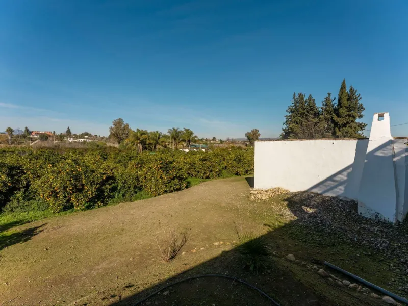 Experience the beauty of authentic Andalusian living with this stunning independent country house, beautifully restored in 2022 and perfectly positioned just a short drive from Alhaurín el Grande and Coín. Nestled on a fully fenced 12,074 m² plot, this fi
