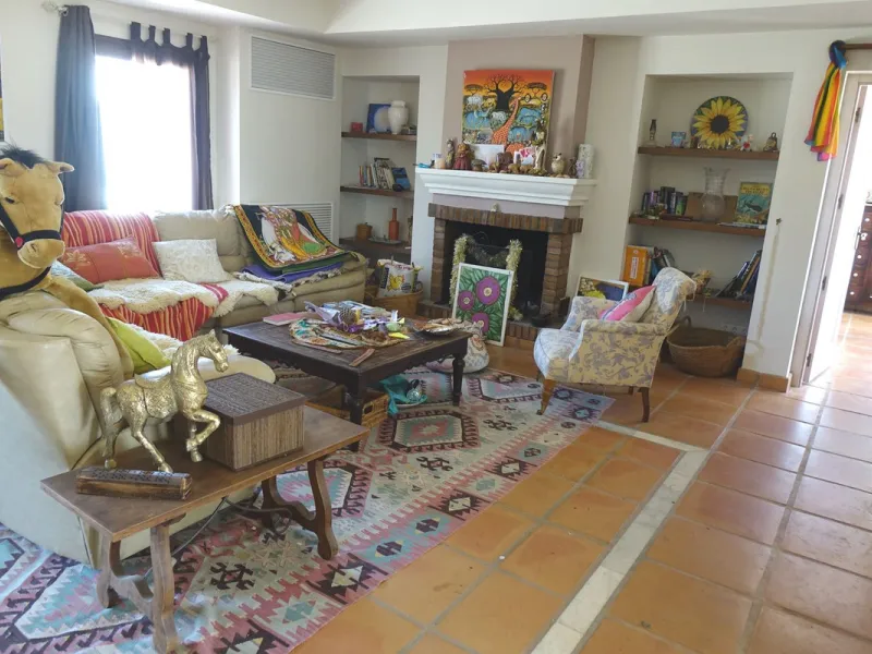 Finca set below the urbanisation of Valtocado in 4 hectares of private land.  The Finca is approximately 50 years old, but was fully reformed 15 years ago.