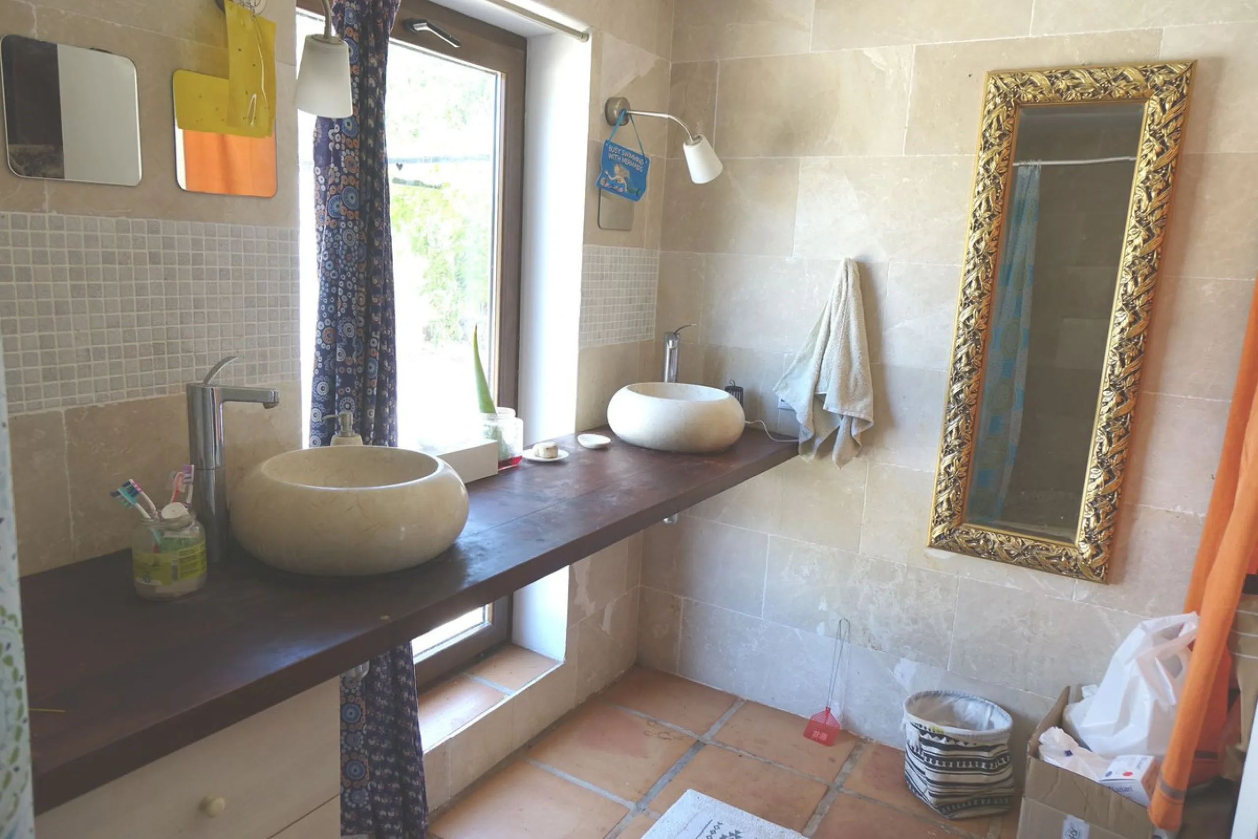 Finca set below the urbanisation of Valtocado in 4 hectares of private land.  The Finca is approximately 50 years old, but was fully reformed 15 years ago.