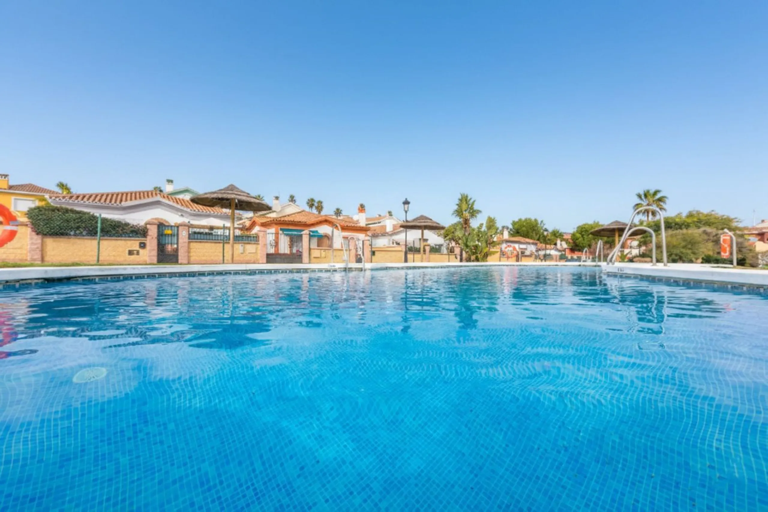 WONDERFUL RENOVATED HOUSE WITH SEA VIEWS, LA DUQUESA