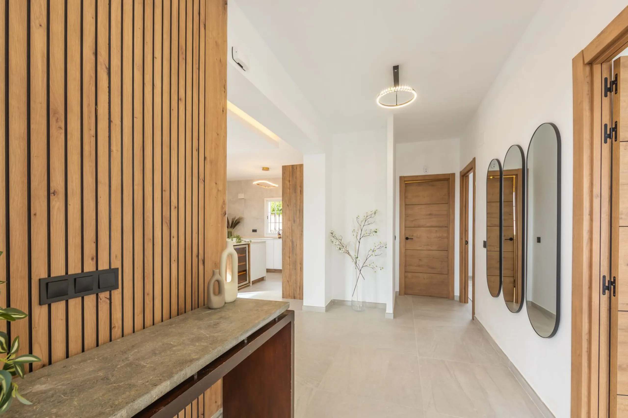 WONDERFUL RENOVATED HOUSE WITH SEA VIEWS, LA DUQUESA