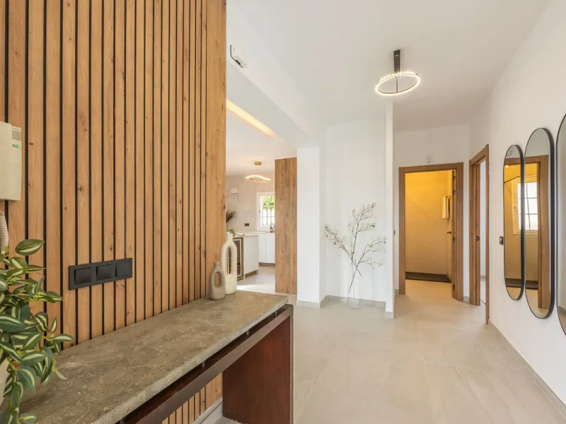 WONDERFUL RENOVATED HOUSE WITH SEA VIEWS, LA DUQUESA