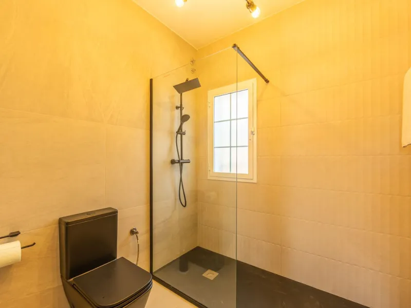 WONDERFUL RENOVATED HOUSE WITH SEA VIEWS, LA DUQUESA