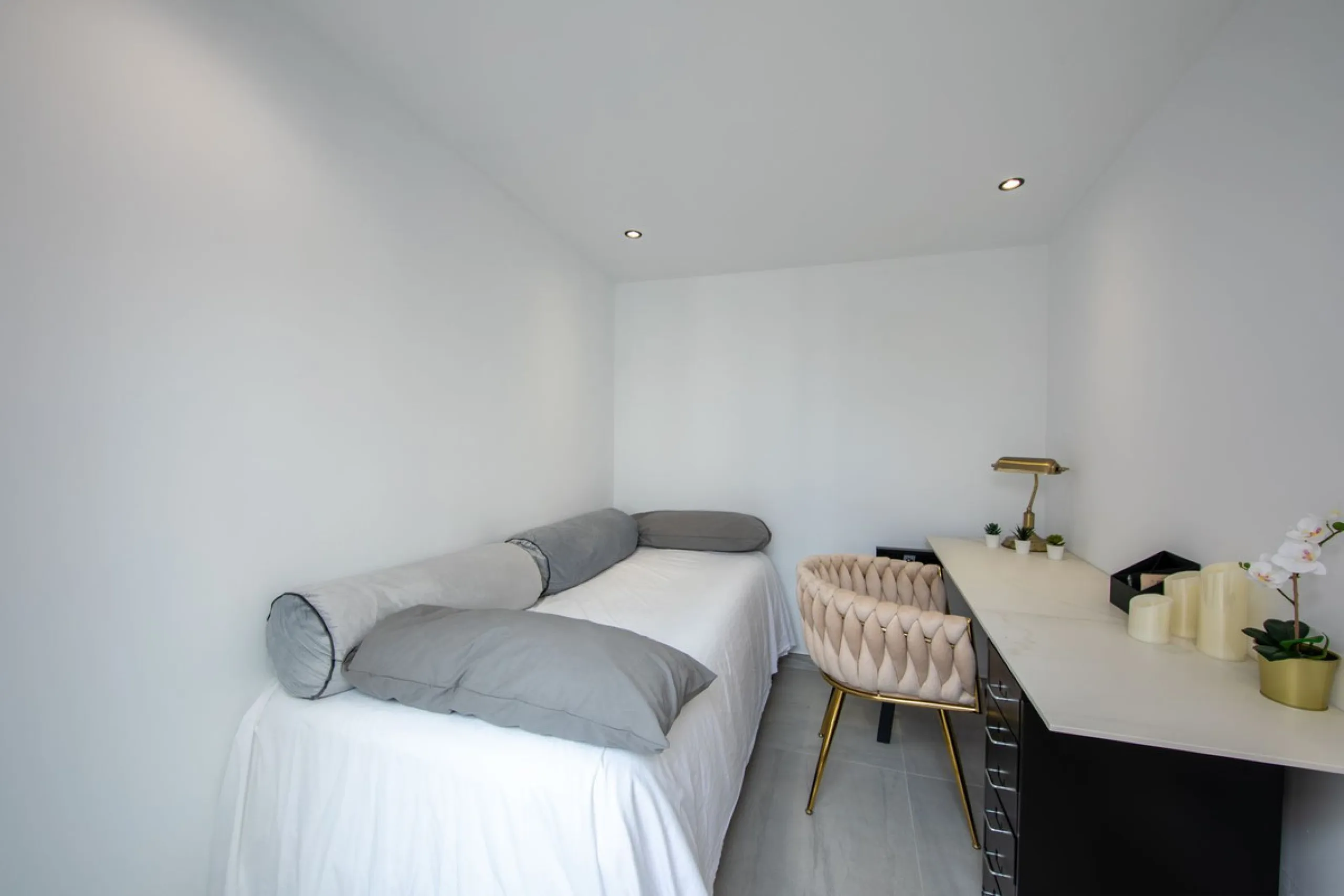 WONDERFUL RENOVATED HOUSE WITH SEA VIEWS, LA DUQUESA