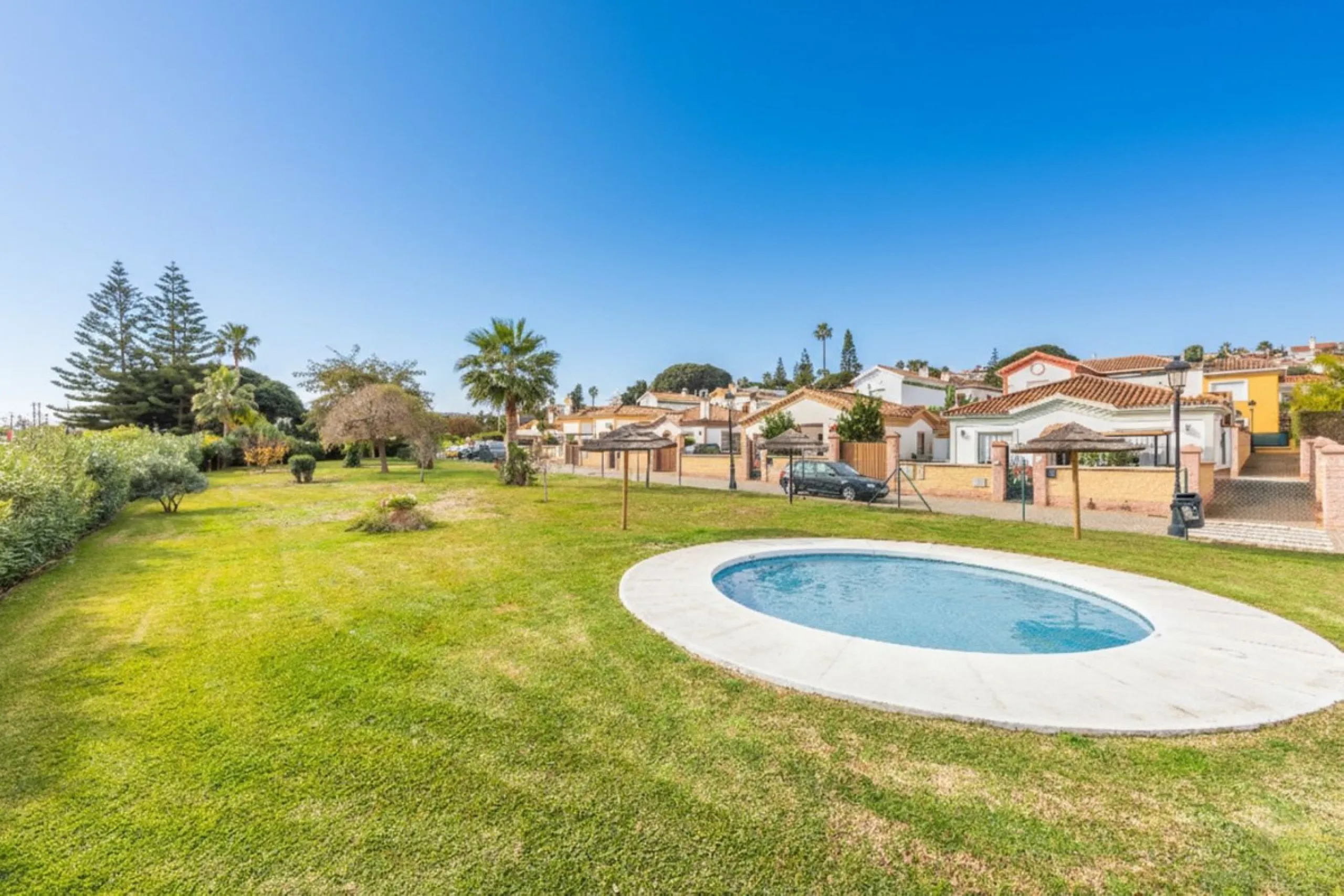 WONDERFUL RENOVATED HOUSE WITH SEA VIEWS, LA DUQUESA