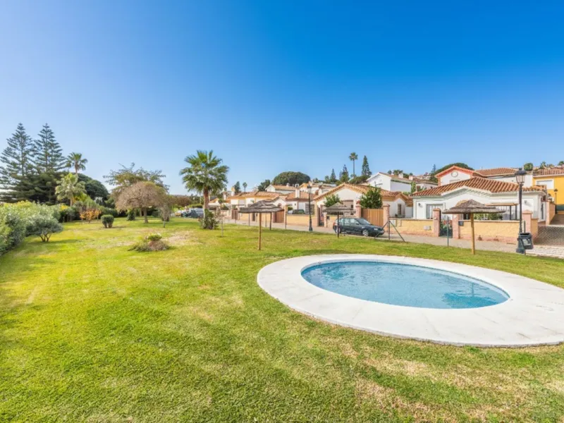 WONDERFUL RENOVATED HOUSE WITH SEA VIEWS, LA DUQUESA