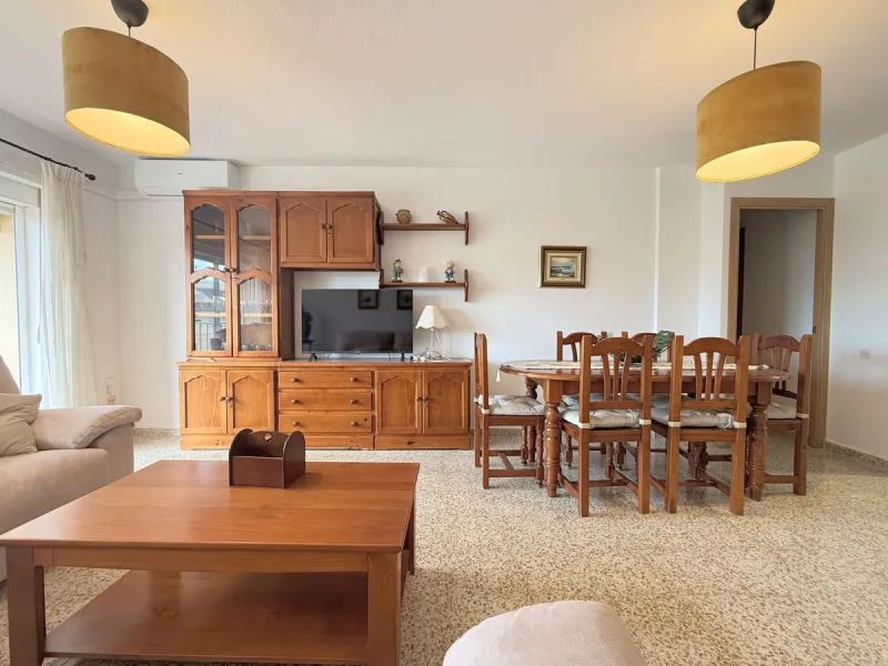 Apartment - Middle Floor Apartment в продаже в Manilva, Málaga. В доме 4 спален и 2 ванных комнат. Площадь дома 145 м²