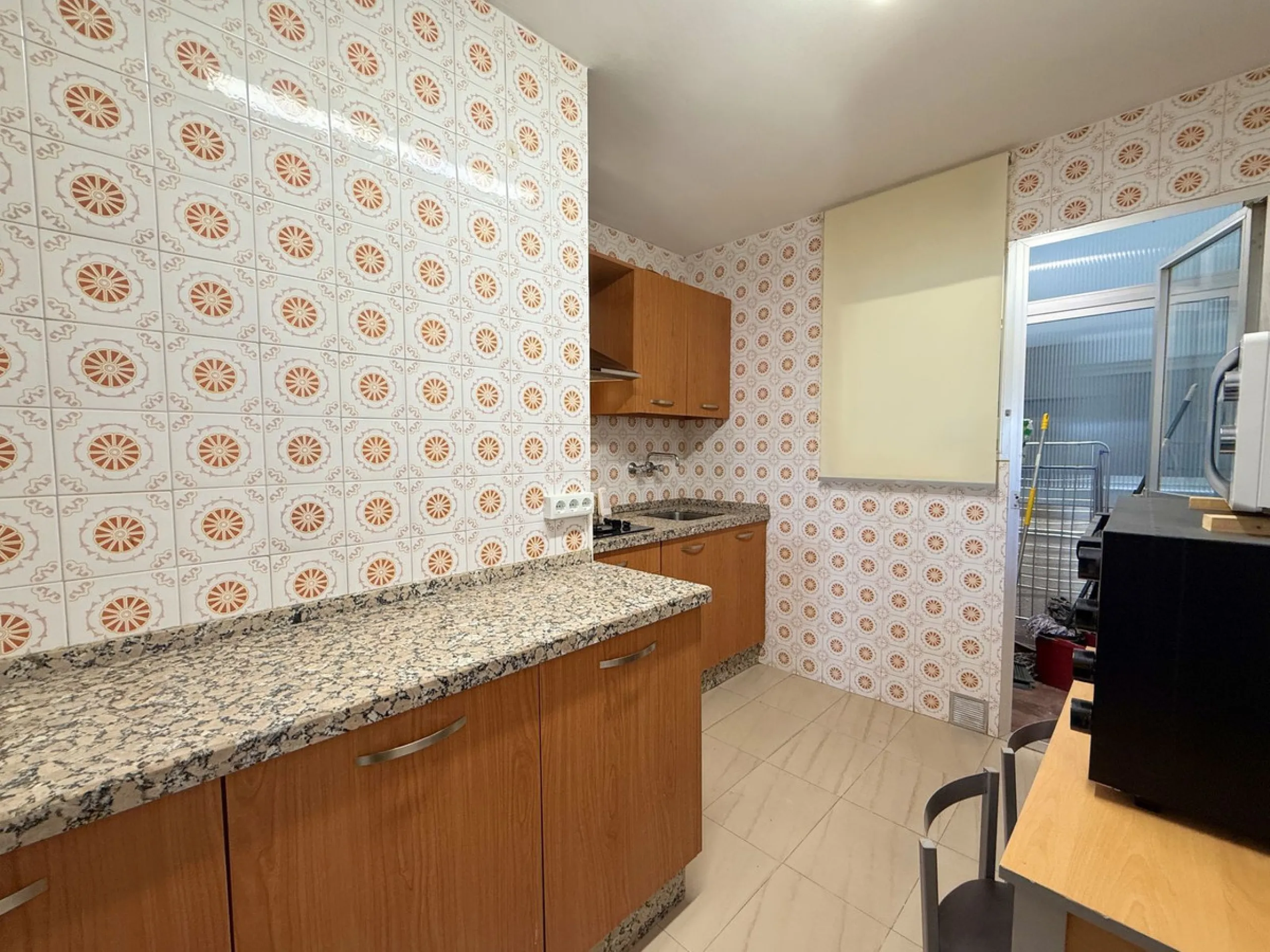 Apartment - Middle Floor Apartment в продаже в Manilva, Málaga. В доме 4 спален и 2 ванных комнат. Площадь дома 145 м²