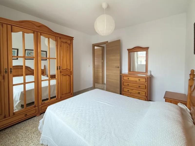 Apartment - Middle Floor Apartment в продаже в Manilva, Málaga. В доме 4 спален и 2 ванных комнат. Площадь дома 145 м²