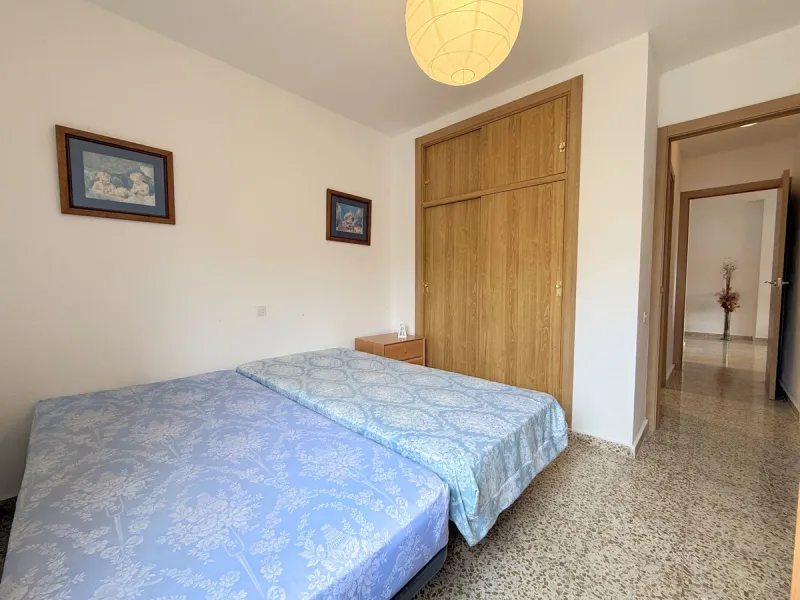 Apartment - Middle Floor Apartment в продаже в Manilva, Málaga. В доме 4 спален и 2 ванных комнат. Площадь дома 145 м²