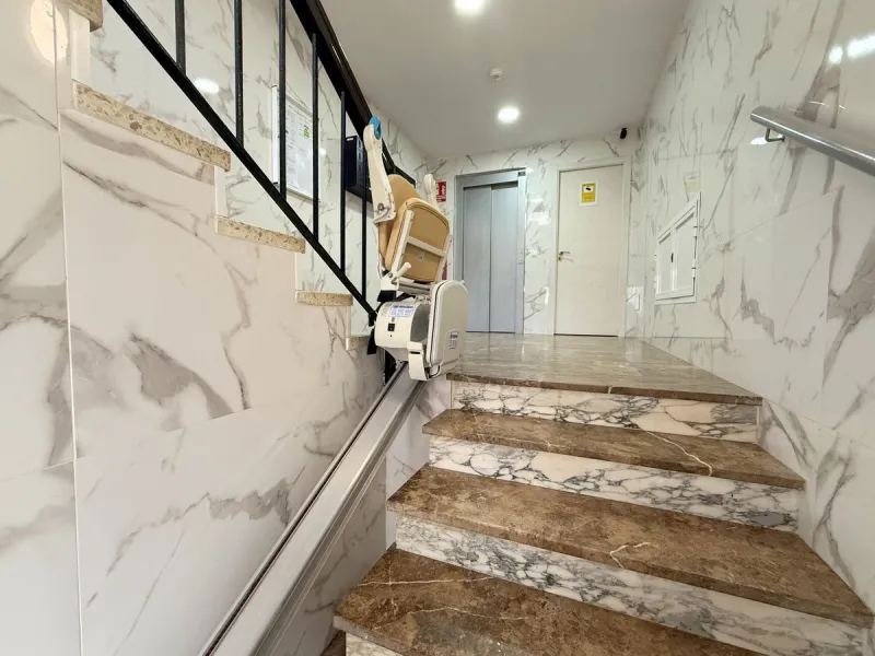 Apartment - Middle Floor Apartment в продаже в Manilva, Málaga. В доме 4 спален и 2 ванных комнат. Площадь дома 145 м²