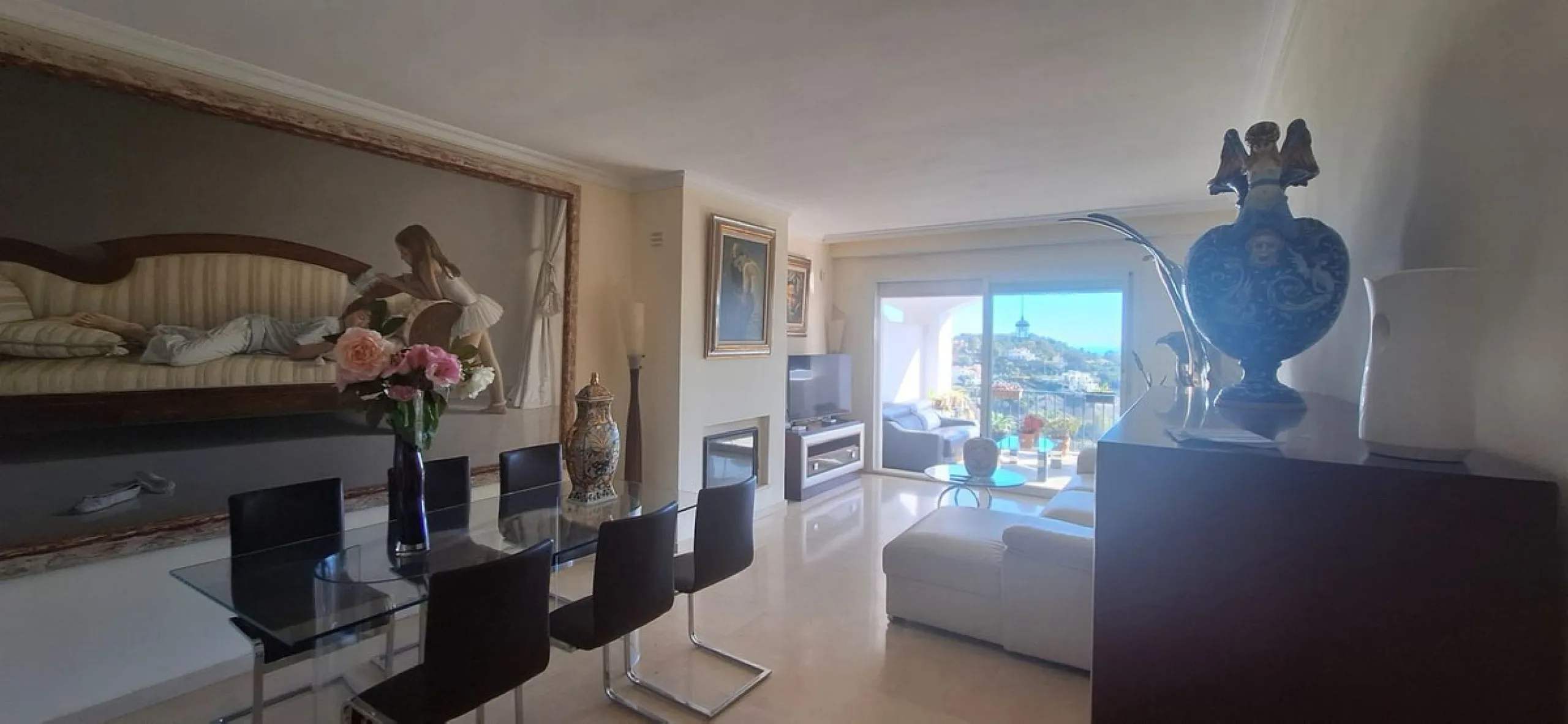 Middle Floor Apartment, La Quinta, Costa del Sol.