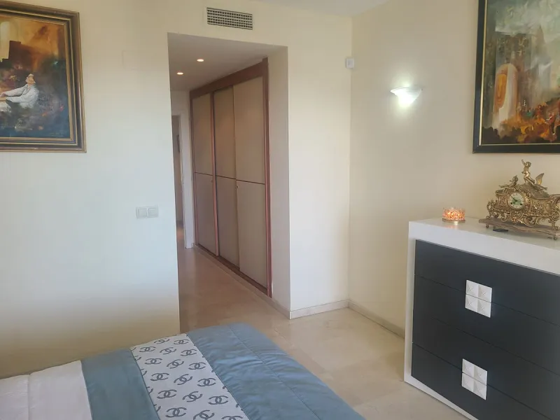 Middle Floor Apartment, La Quinta, Costa del Sol.