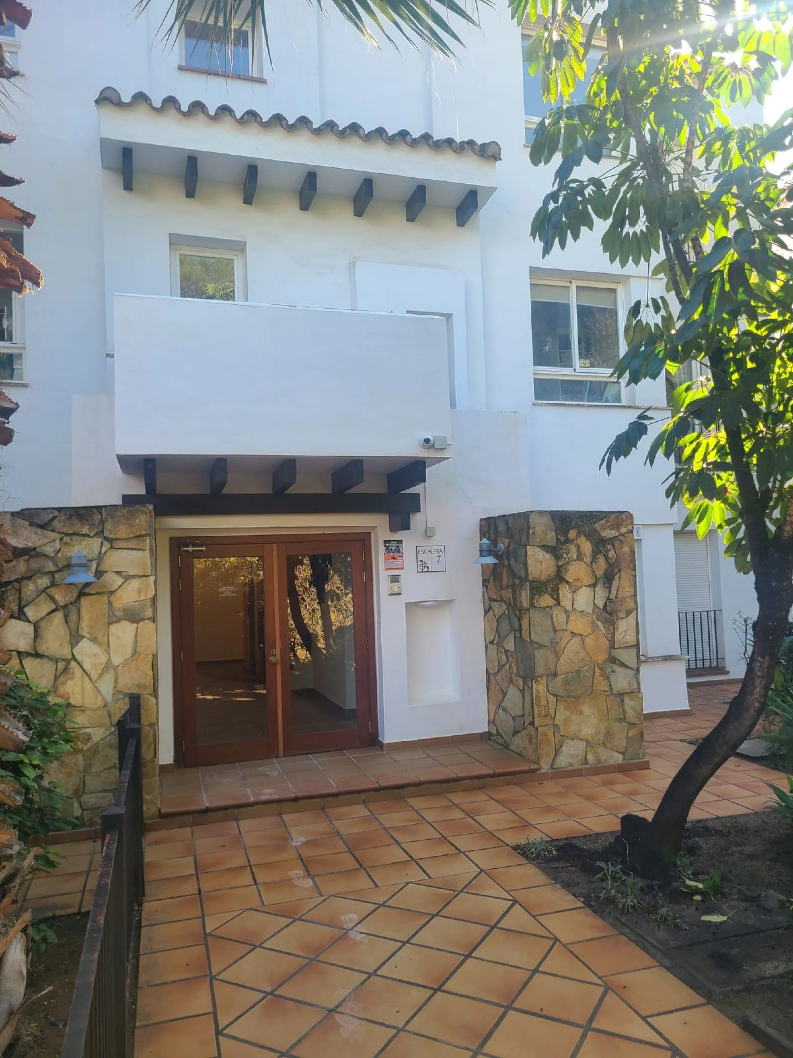 Middle Floor Apartment, La Quinta, Costa del Sol.