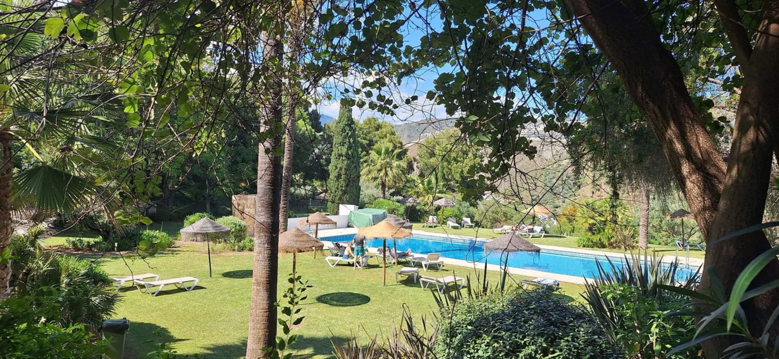 Middle Floor Apartment, La Quinta, Costa del Sol.