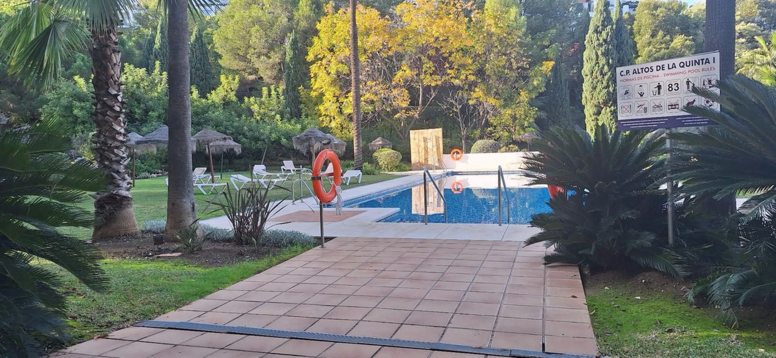Middle Floor Apartment, La Quinta, Costa del Sol.