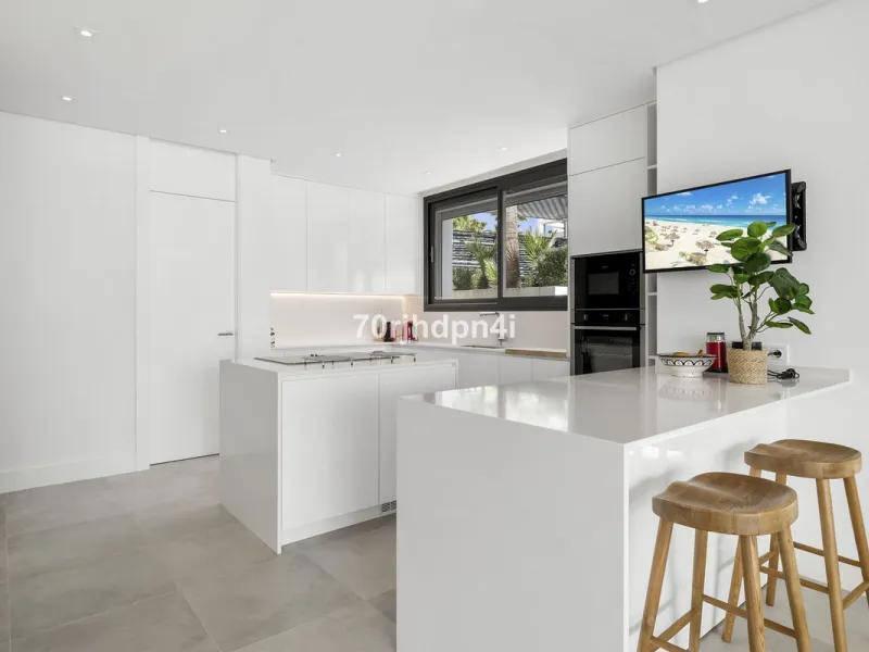 Spectacular Frontline Golf Villa in Cabopino (Marbella)