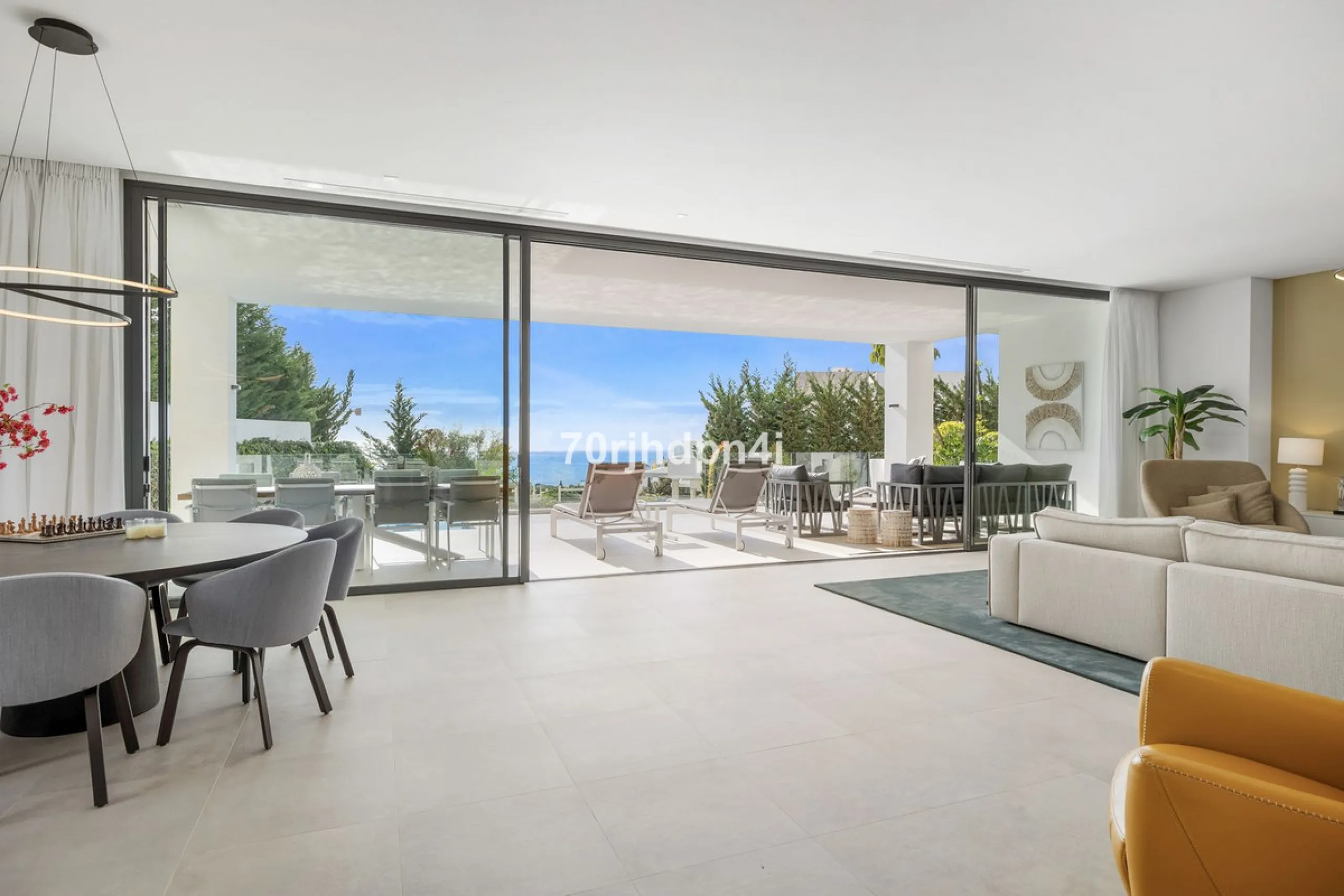 Spectacular Frontline Golf Villa in Cabopino (Marbella)