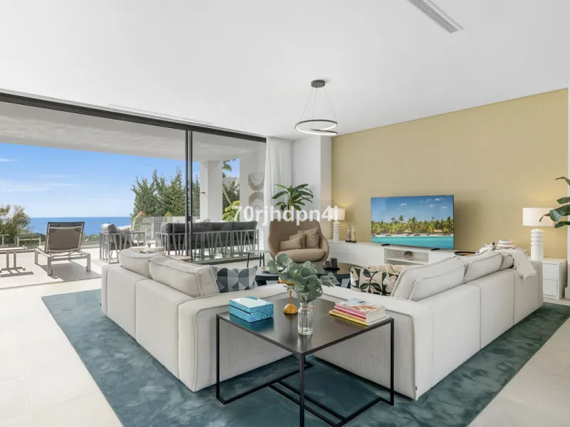Spectacular Frontline Golf Villa in Cabopino (Marbella)