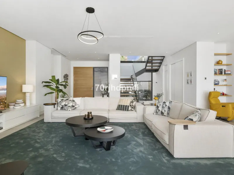 Spectacular Frontline Golf Villa in Cabopino (Marbella)